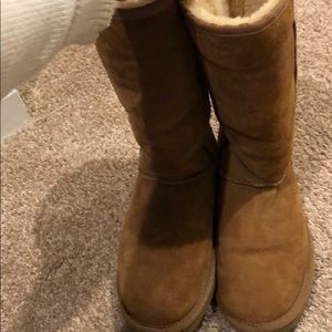 Tall Chestnut Ugg’s